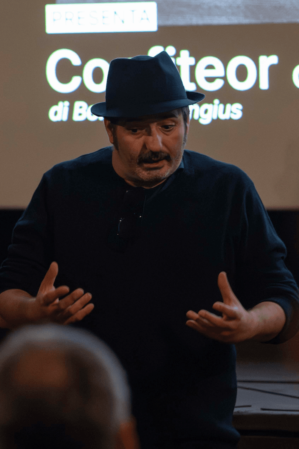 Bonifacio Angius presenta Confiteor