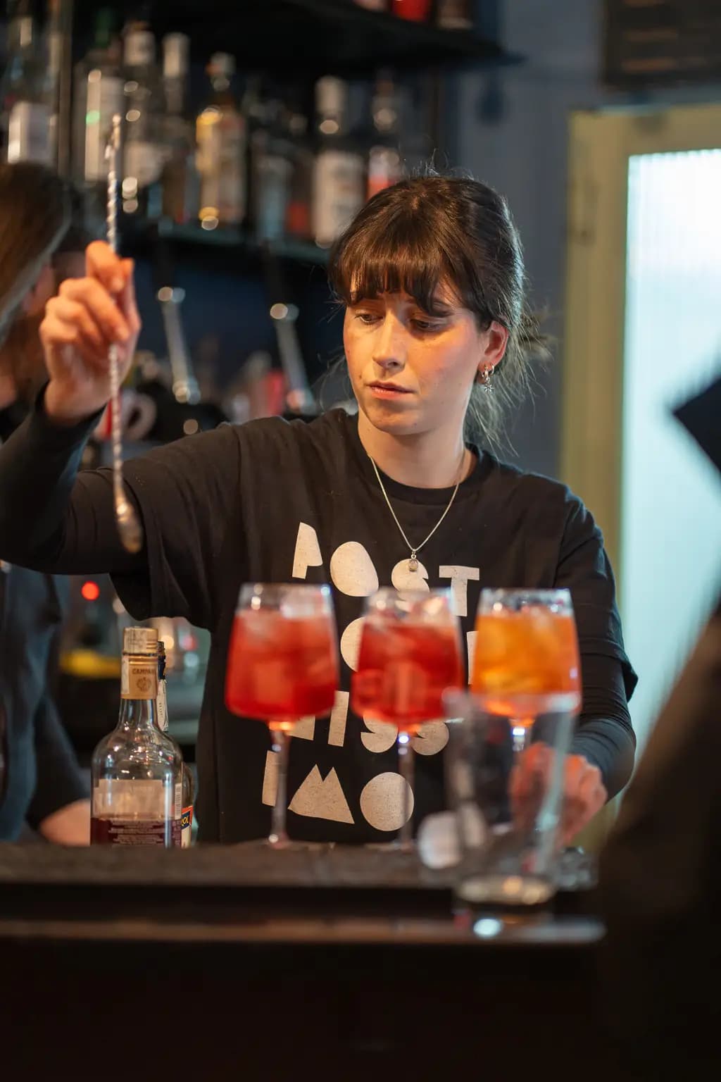 bar_postmod_3